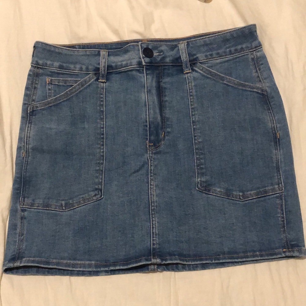 AMERICAN EAGLE hi rise denim mini skirt